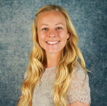 Shelby Brueck Headshot